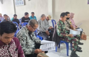 Musdes Penetapan APBDes 2026 Digelar, Babinsa Aikmel Timur Turut Hadiri Rapat Desa