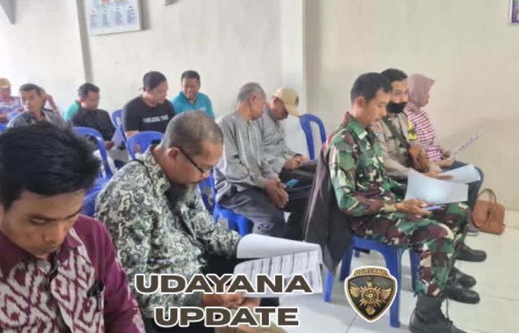 Musdes Penetapan APBDes 2026 Digelar, Babinsa Aikmel Timur Turut Hadiri Rapat Desa