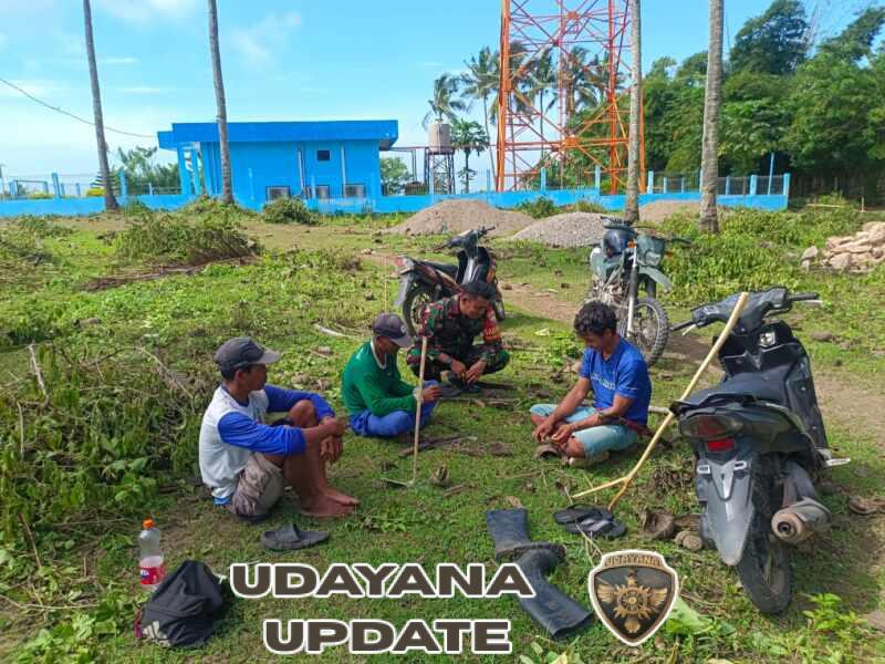 Jaga Kondusifitas Wilayah, Babinsa Desa Mantar Aktif Laksanakan Komsos dengan Warga