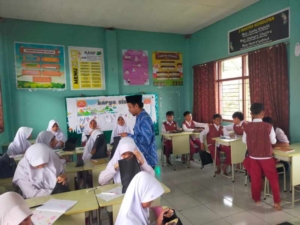 Koramil Rasanae Salurkan Makan Bergizi Gratis ke Sekolah-sekolah Wilayah Kelurahan Kolo