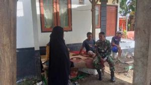 Babinsa Serka Amril Ingatkan Petani So La Dore Wadu Panen Padi Sesuai Waktu