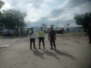 Koramil 1628-04/Poto Tano Perketat Pengamanan di Area Pelabuhan