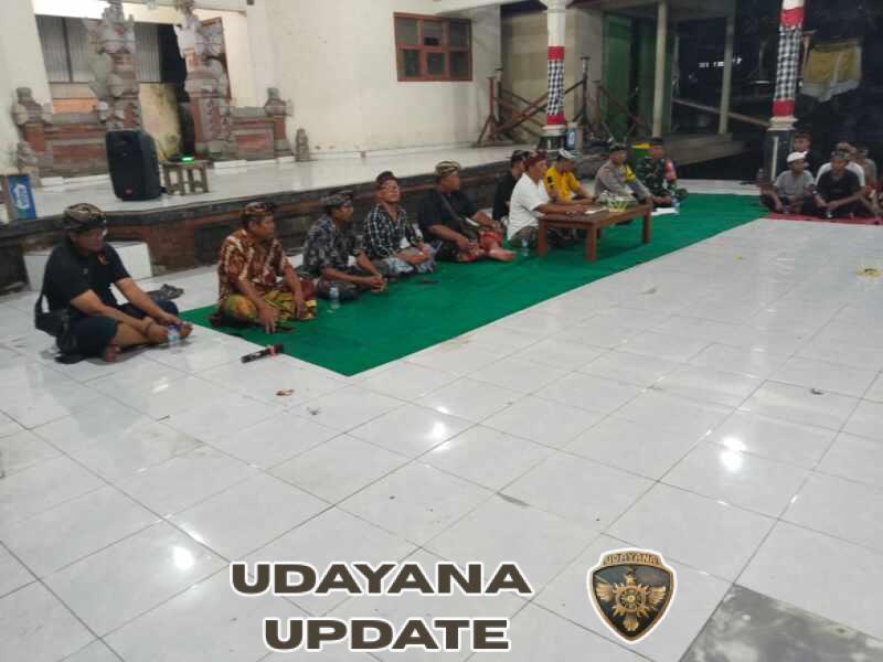 Babinsa Koramil Banjarangkan Hadiri Rapat jelang perayaan Nyepi Di Desa Tusan