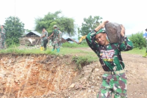 Pasar Murah dan Rehab Musholla Jadi Bukti Sinergi TNI dan Masyarakat Bima
