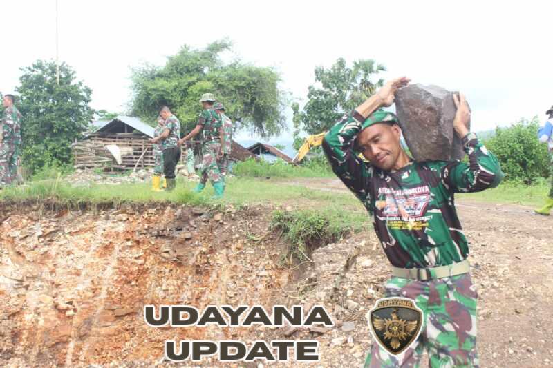 Pasar Murah dan Rehab Musholla Jadi Bukti Sinergi TNI dan Masyarakat Bima