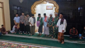 Babinsa Koramil 1628-01/Taliwang Monitoring Safari Ramadhan Forkopimcam Bersama Warga Sebubuk