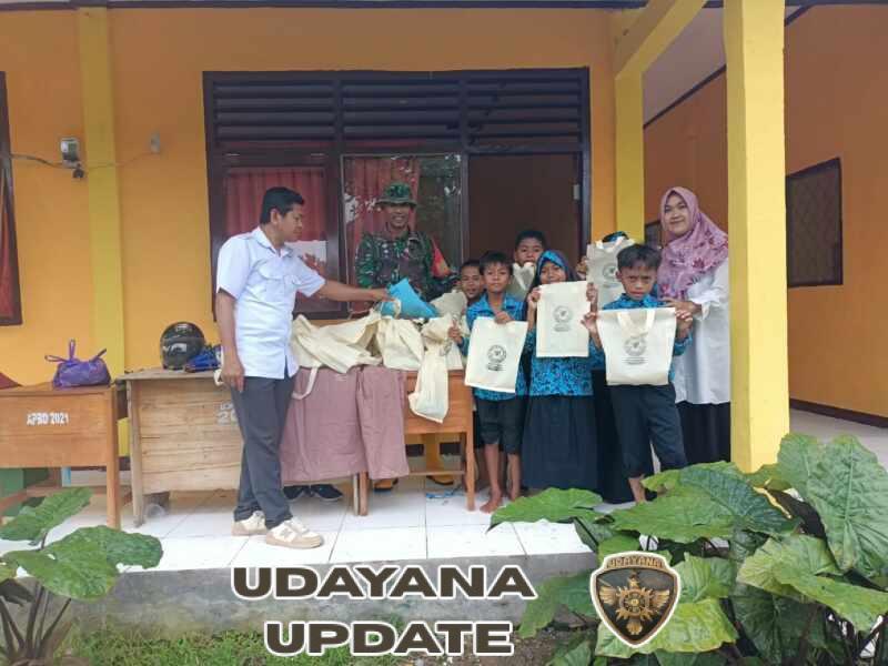 Babinsa Koramil 1628-01/Taliwang Dampingi Program Makan Bergizi Gratis di SDN Fajar Karya