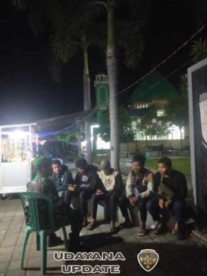 Serda Sulaiman Pimpin Patroli Malam Jaga Keamanan Wilayah Taliwang