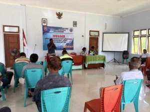 Babinsa Maurole Ikuti Musyawarah Desa Penyampaian LKPPD di Desa Mausambi