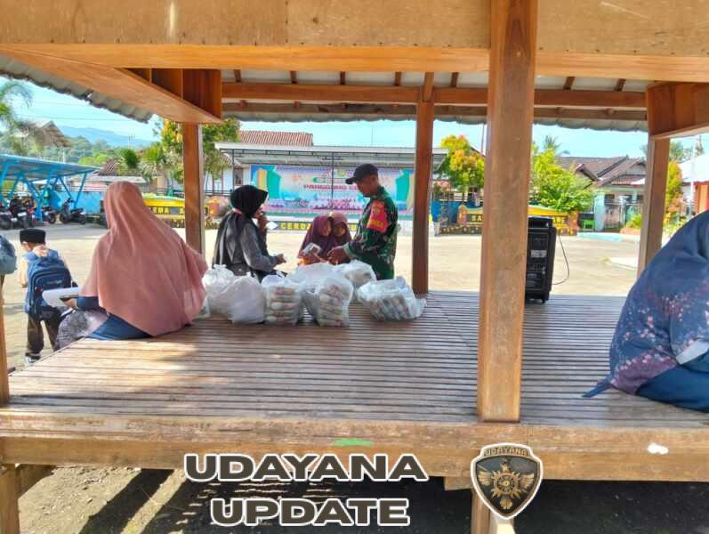 Babinsa Koramil 1628-05/Jereweh Dampingi Program Makan Bergizi Gratis di SD Negeri Goa