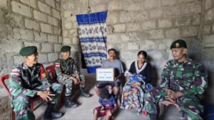 Ramadan Tiba Kasih Menyapa, Satgas Pamtas Yonarhanud 2 Kostrad Barat Bagikan Sembako