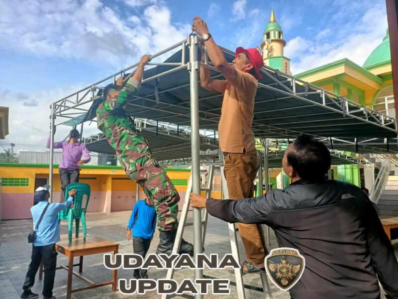 Babinsa Seteluk Rea Bersama AGR dan Warga Gotong Royong Sambut Safari Ramadhan Gubernur NTB