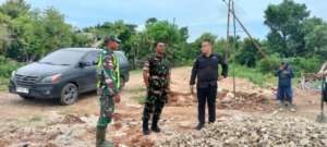 Dandim 1627/Rote Ndao Tinjau Langsung Pembangunan KDKMP Desa Mundek