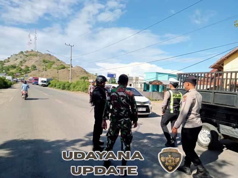 Babinsa Koramil 1628-04/Poto Tano Laksanakan Pengamanan di Pelabuhan Penyeberangan