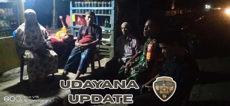 Babinsa Anamina Turun Langsung, Patroli dan Ronda Malam Jaga Keamanan Warga