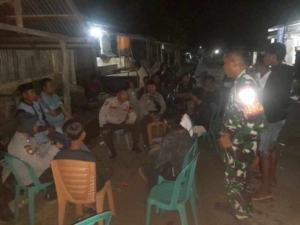 Tingkatkan Keamanan, 10 Personel Turun Laksanakan Siskamling