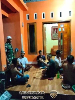 Koramil Sekongkang Gelar Patroli Rutin, Tingkatkan Kesadaran Warga soal Keamanan