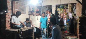 Sinergi Babinsa dan Remaja Dusun To’a Jaga Ketertiban Malam Hari