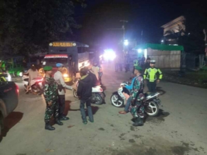 Personil Kodim 1608/Bima dari Jajaran Koramil 04/Woha terlibat Patroli Pengamanan menjelang Idul Fitri 1447 H