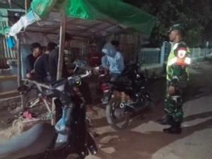 Patroli dan Ronda Malam Babinsa Koramil Wawo Berjalan Aman dan Tertib