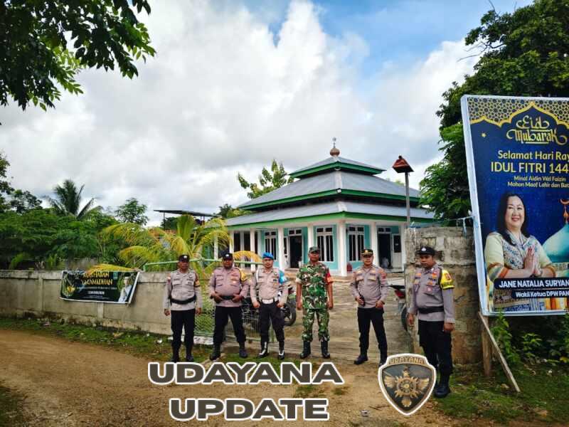 Babinsa dan Polsek Amankan Salat Id di Masjid Alfatah