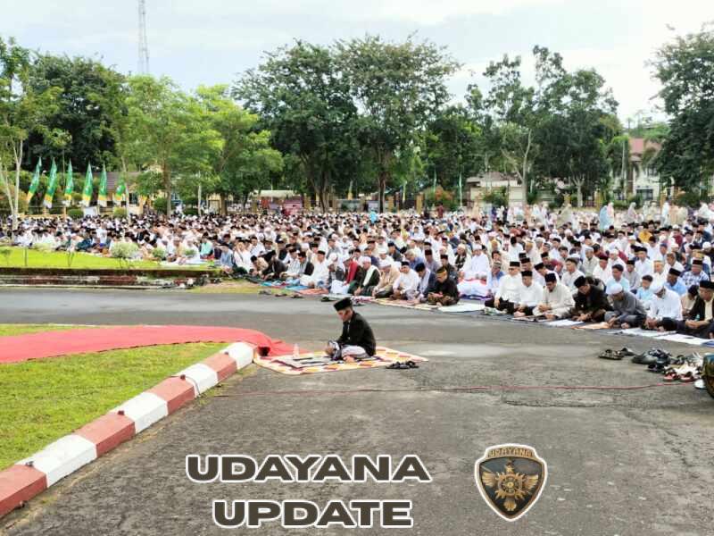 Kehadiran Dandim Janu Hendarto Warnai Shalat Idul Fitri di Dompu, Berlangsung Aman dan Khidmat
