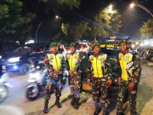 Kodim 1604 Kupang Kawal Takbir Akbar Aman Tertib