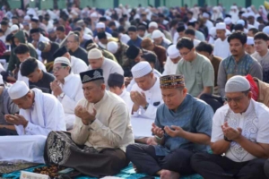 Danrem 161/Wira Sakti Hadiri Sholat Idul Fitri 1447 H di Makorem, Ribuan Jamaah Ikuti dengan Khidmat