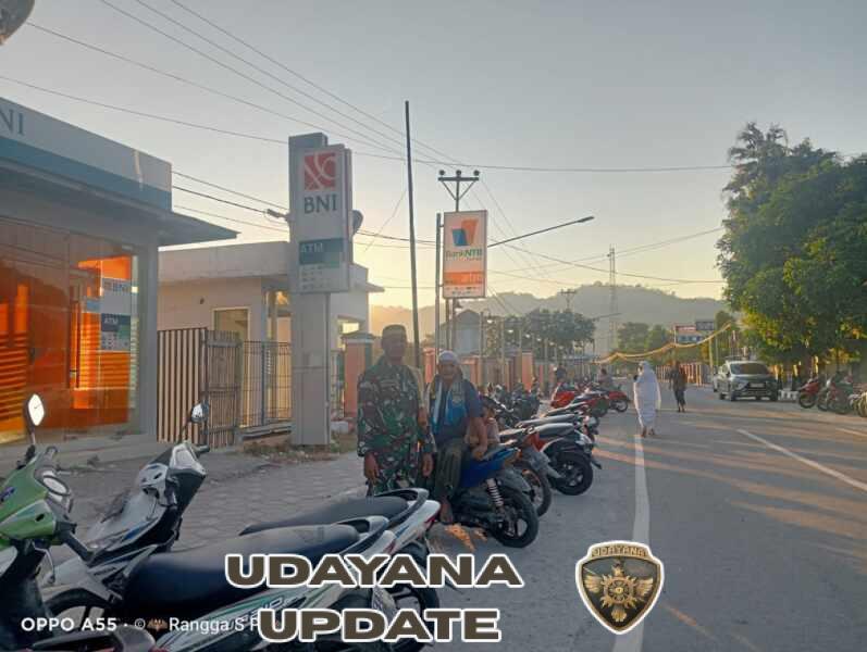 Babinsa Desa Beru Amankan Sholat Idul Fitri di Jereweh, Berjalan Aman dan Lancar