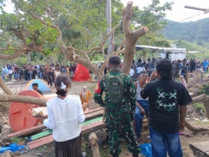 Babinsa Jadi Garda Terdepan Jaga Ketertiban di Wisata Pantai Ria