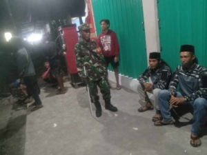 Sertu Syafarudin Turun Langsung, Babinsa Perkuat Keamanan Dusun Suka Mulya
