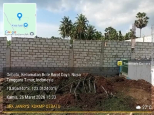 Babinsa Batutua Dampingi Pemasangan Batako KDKMP