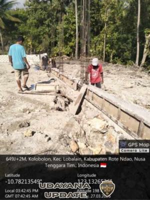 Babinsa Koramil 1627-01/Baa Pantau Pembangunan di Rote Ndao