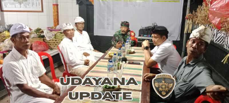 Pastikan Keamanan Ibadah, Babinsa Mendoyo Dauh Tukad Kawal Kunjungan Bupati Jembrana
