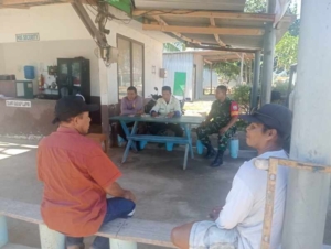 Babinsa Tambak Sari Gencarkan Komsos dan Monitoring Wilayah
