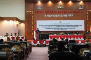 Yonif TP 835/SYB Hadir di Rapat Paripurna DPRD Sumbawa, Perkuat Sinergi TNI-Pemda