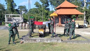 Kodim Tabanan Gelar Upacara Perabuhan Militer untuk Alm. Peltu Purn I Gede Sudarmadi di Kerambitan