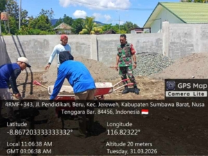 Babinsa Belo Kawal Progres Perataan Tanah Koperasi Merah Putih