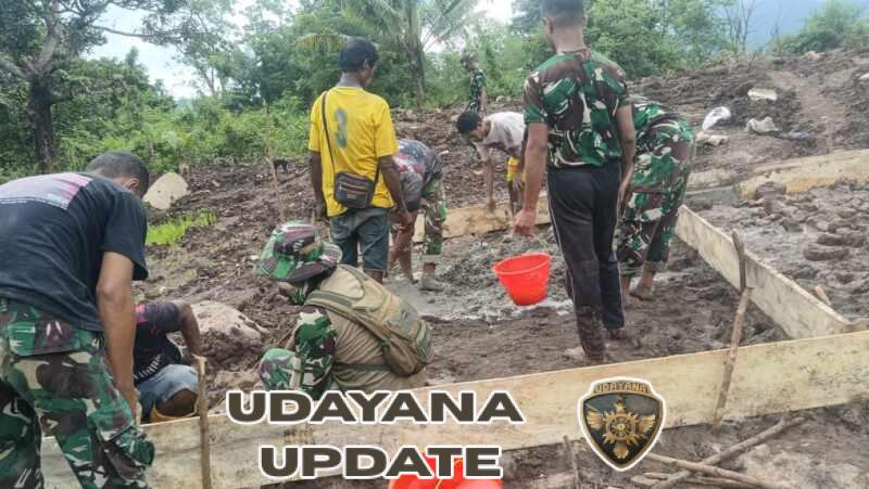 Satgas TMMD Ke-127 Kodim 1603/Sikka Bersama Warga Kebut Pengecoran Crossway Demi Kelancaran Akses Transportasi