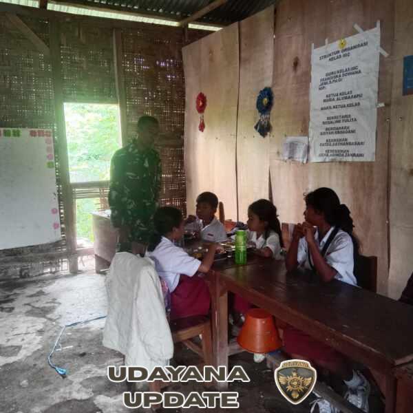 Babinsa Koramil 1630-02/Lembor Cek Program Makan Bergizi Gratis di SDI Malawatar