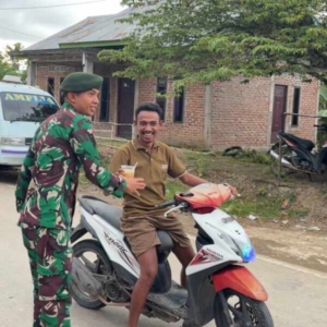 ‎Gizi Terjaga Perbatasan Bahagia, Satgas Pamtas Yonarhanud 2 Kostrad Bagikan Bubur Bergizi