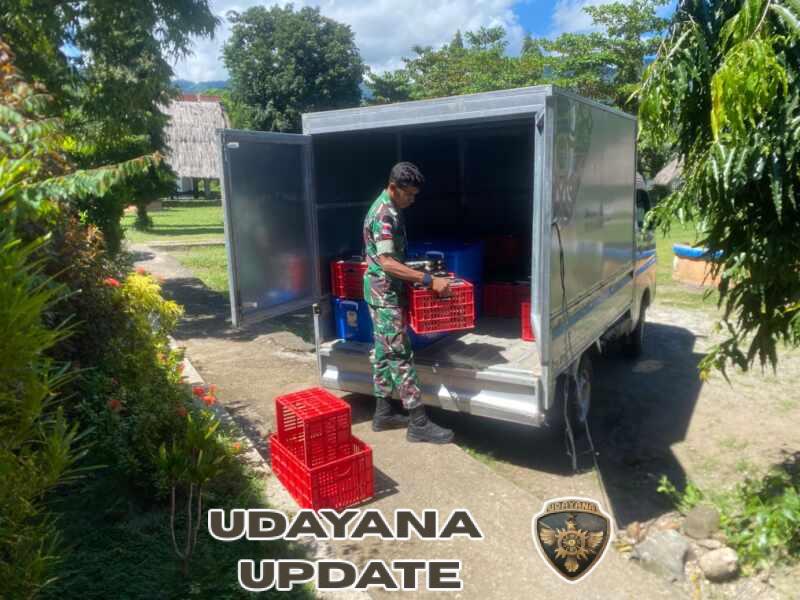 Peran Aktif Babinsa dalam Distribusi Makanan Sehat di Alor Timur Laut