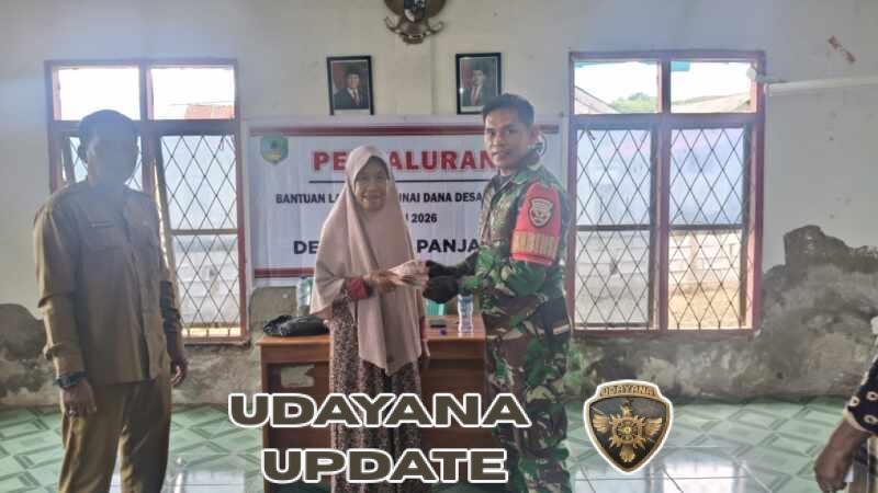 Babinsa Koramil 1630-01/Komodo Hadiri Penyaluran BLT Dana Desa di Pasir Panjang