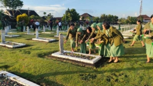 Persit KCK Kodim Tabanan Ikuti Ziarah dan Tabur Bunga Peringati HUT Ke-80 Persit Kartika Chandra Kirana