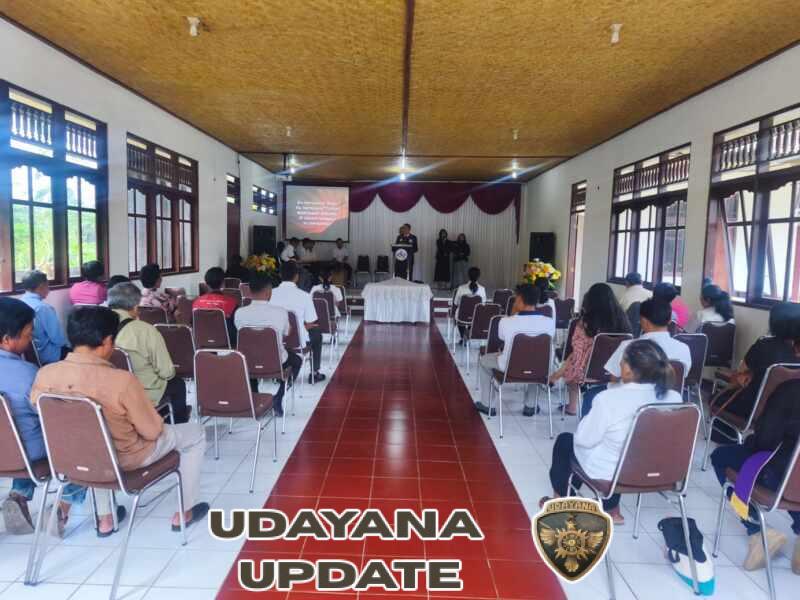 Di Tengah Kekhidmatan Jumat Agung, Babinsa Taro Tunjukkan Dedikasi Jaga Keamanan dan Toleransi