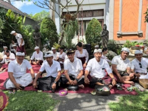 Danramil Ubud Bersama Forkopimcam Hadiri Piodalan, Perkuat Sinergi di Hari Saraswati