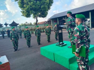 Dandim 1623/Karangasem pimpin acara Korp Raport kenaikan pangkat, purna tugas dan penerimaan Prajurit.