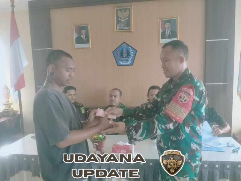 Babinsa Satra Dampingi Penyaluran BLT DD Bulan April 2026
