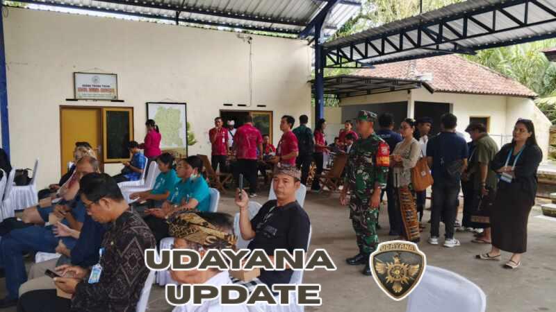 Babinsa 1623-07/Bebandem Amankan Kunjungan Delegasi Conference Agricultural Policy di Desa Sibetan