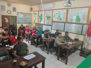 Babinsa 1623-04/Sidemen Hadiri Musdes Khusus Perubahan KPM BLT Dana Desa